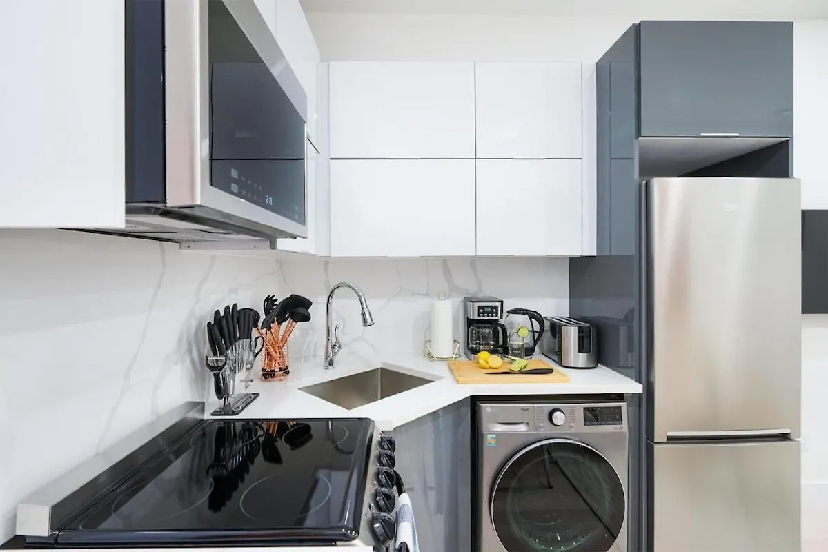 48-1Fw Newly Renovated 2Br In Midtown West Apartment New York