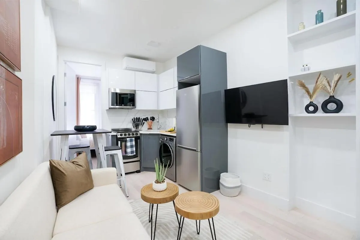 48-1Fw Newly Renovated 2Br In Midtown West Apartment New York 0*,  United States