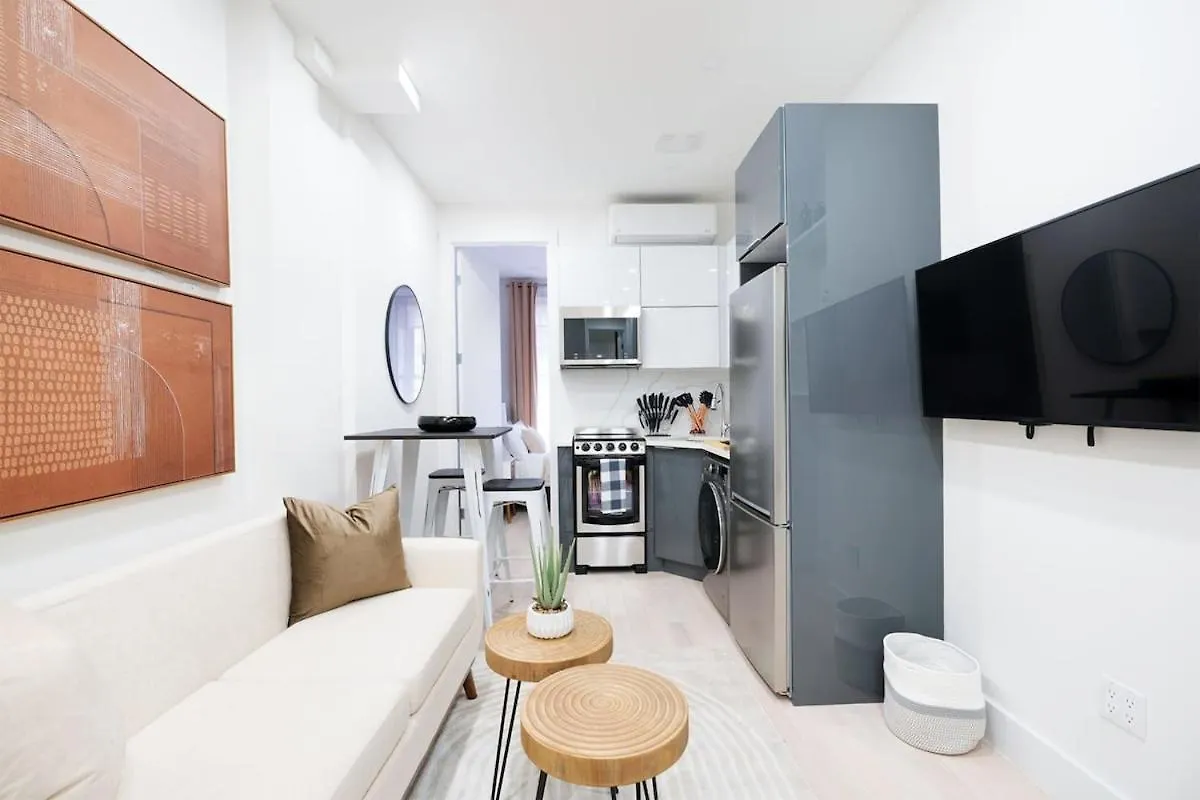 48-1Fw Newly Renovated 2Br In Midtown West Apartment New York